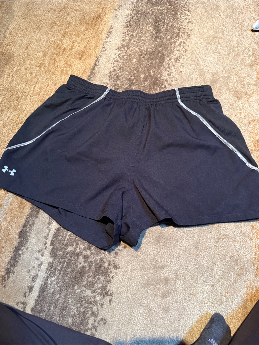 Under Armour Black Men's Athletic Running Shorts with Gray Trim